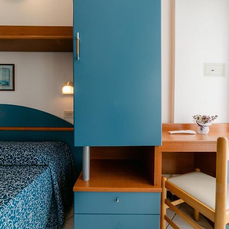 Hotel Golf カットーリカ エクステリア 写真