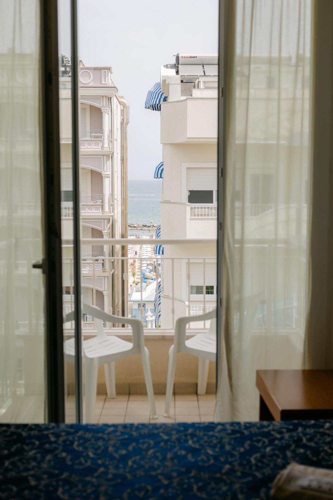Hotel Golf カットーリカ エクステリア 写真