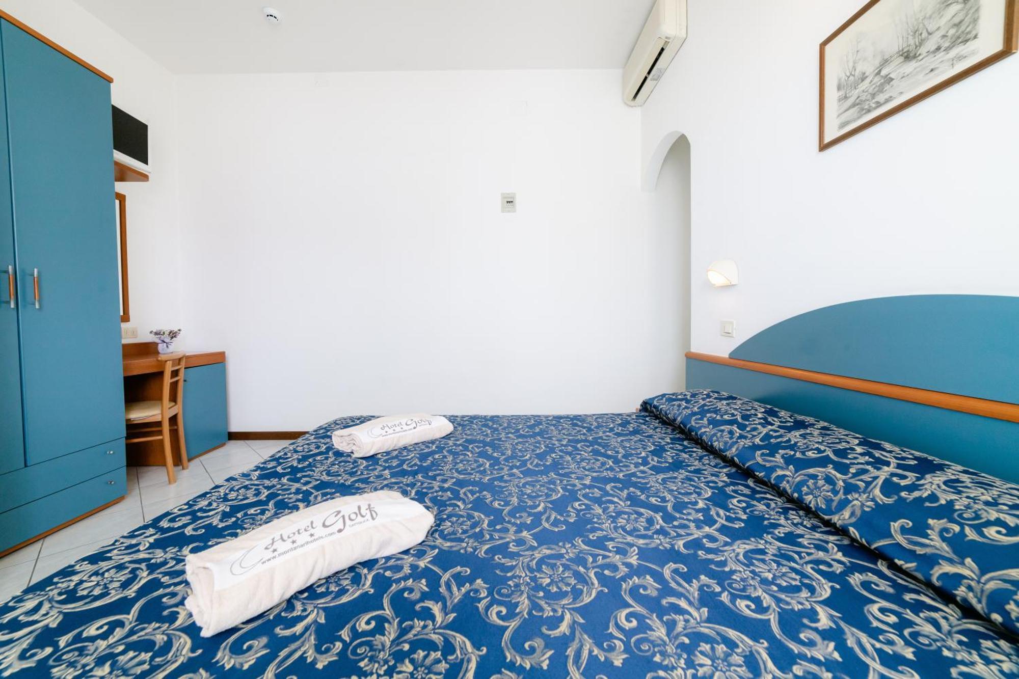 Hotel Golf カットーリカ エクステリア 写真